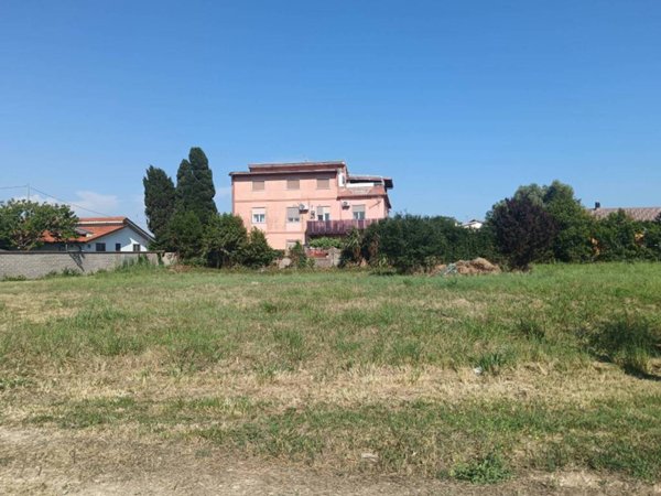 terreno agricolo in vendita a Latina in zona Foce Verde