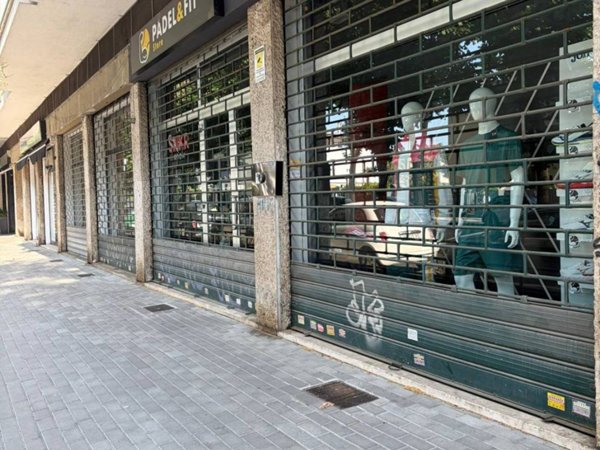 negozio in vendita a Latina in zona Centro Città
