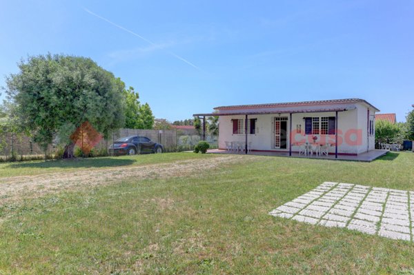 casa indipendente in vendita a Latina