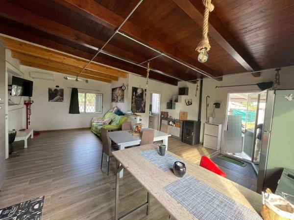 casa indipendente in vendita a Latina in zona Foce Verde