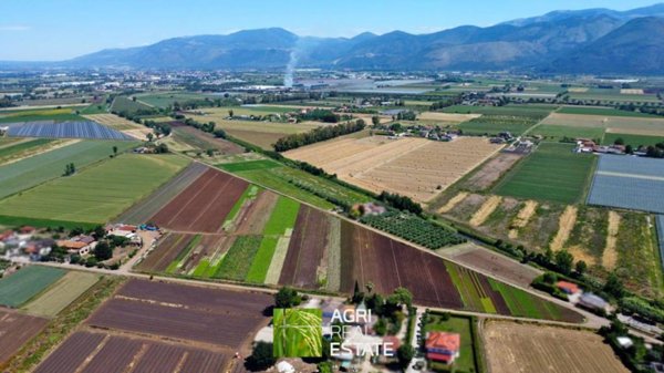 casa indipendente in vendita a Latina in zona Latina Scalo