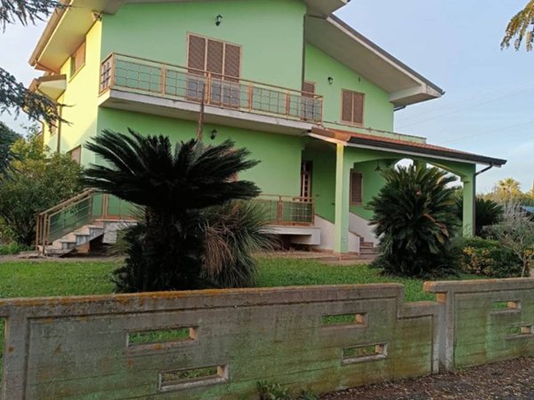 casa indipendente in vendita a Latina in zona Borgo San Michele