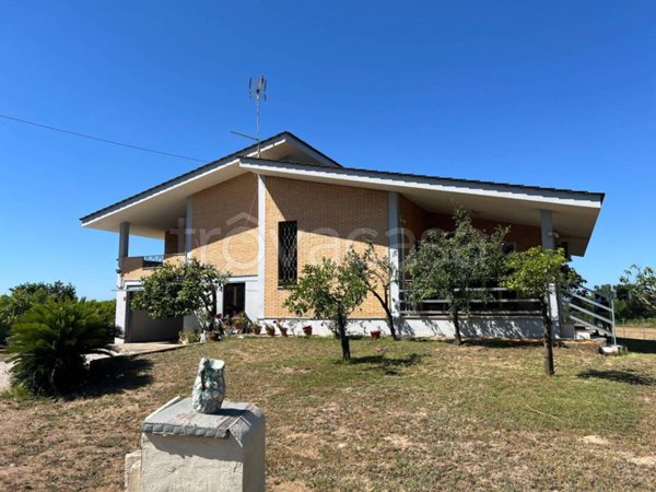 casa indipendente in vendita a Latina in zona Cerreto Alto