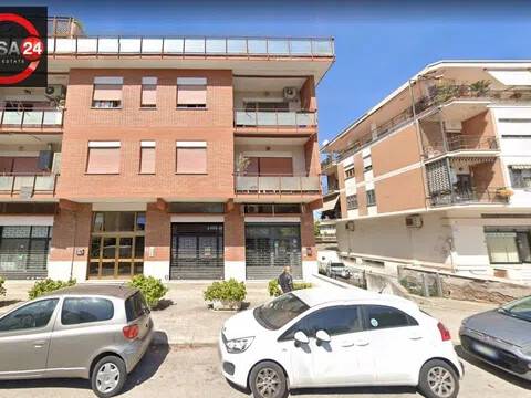 negozio in vendita a Latina