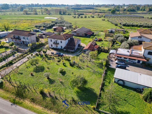 casa indipendente in vendita a Latina in zona Borgo Montello
