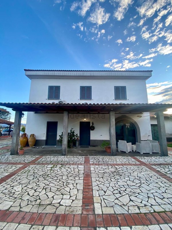casa indipendente in vendita a Latina in zona Borgo Piave