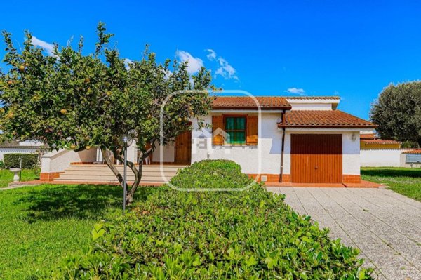 casa indipendente in vendita a Latina in zona Santa Rosa