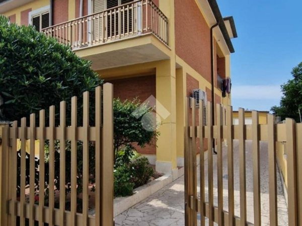 appartamento in vendita a Latina in zona Epitaffio