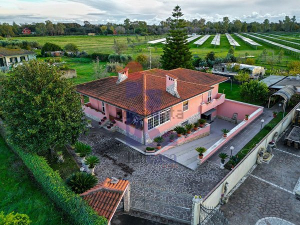 casa indipendente in vendita a Latina in zona Borgo Piave