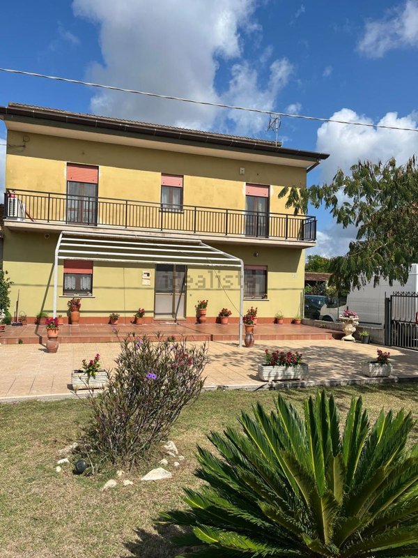 casa indipendente in vendita a Latina in zona Borgo Santa Maria