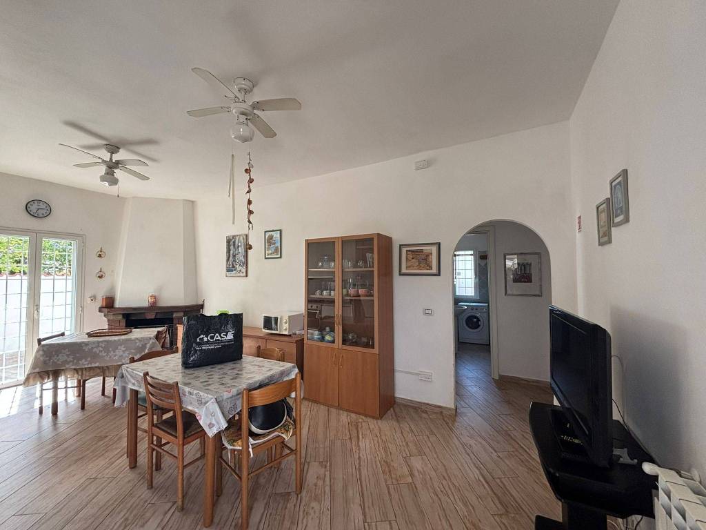 casa indipendente in vendita a Latina in zona San Pietro