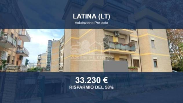 locale commerciale in vendita a Latina in zona Centro Città