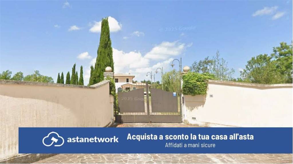 casa indipendente in vendita a Latina in zona Fogliano