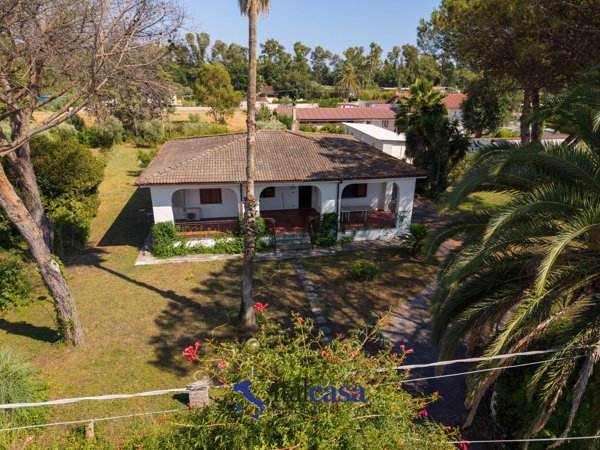 casa indipendente in vendita a Latina in zona Borgo San Michele