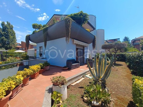 casa indipendente in vendita a Latina