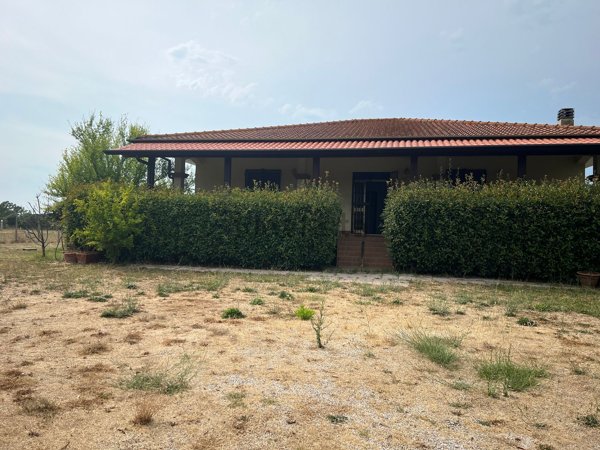 casa indipendente in vendita a Latina in zona Borgo Santa Maria