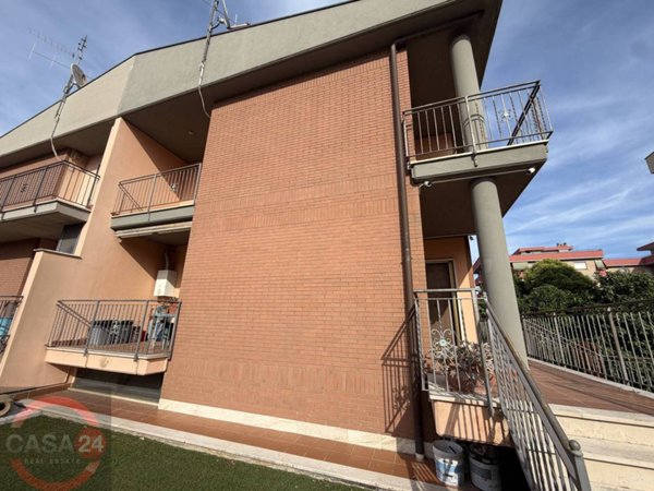 casa indipendente in vendita a Latina in zona Latina Scalo