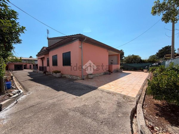 casa indipendente in vendita a Latina in zona Borgo Isonzo