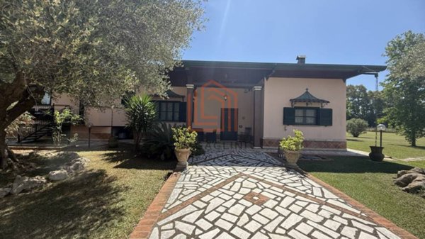 casa indipendente in vendita a Latina in zona Borgo Isonzo