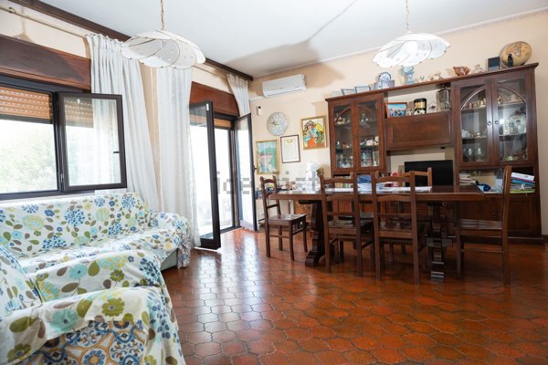 casa indipendente in vendita a Latina