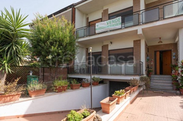casa indipendente in vendita a Latina