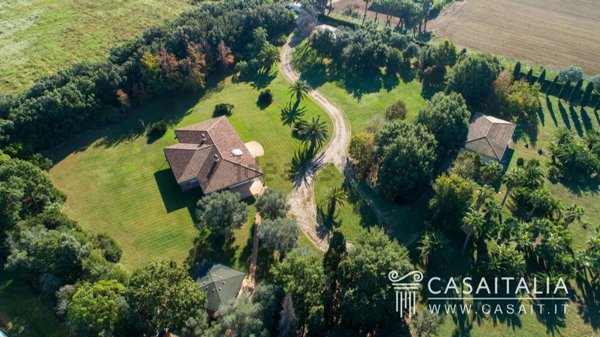 casa indipendente in vendita a Latina in zona Borgo Sabotino