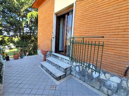 appartamento in vendita a Latina in zona Torre Tre Ponti