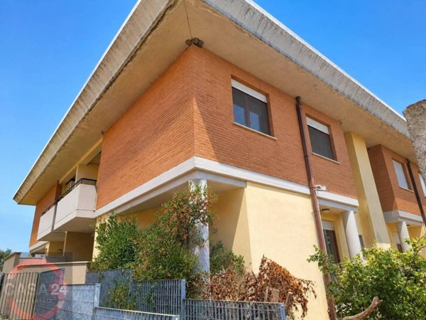 casa indipendente in vendita a Latina in zona Borgo Santa Maria