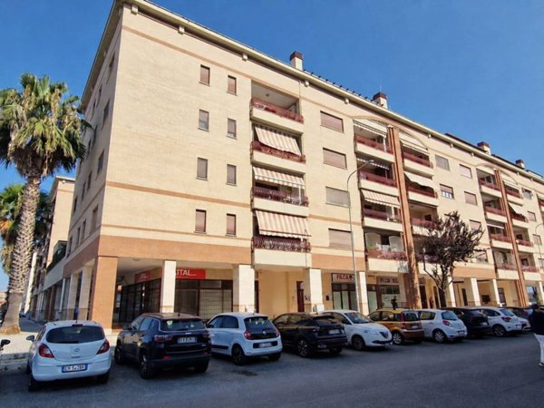 appartamento in vendita a Latina in zona Centro Città