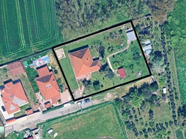 casa indipendente in vendita a Latina in zona Epitaffio