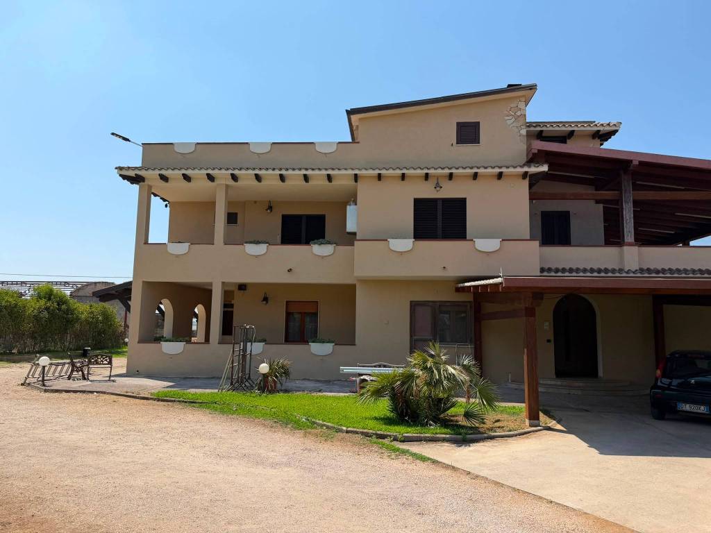 casa indipendente in vendita a Latina in zona Borgo Montello