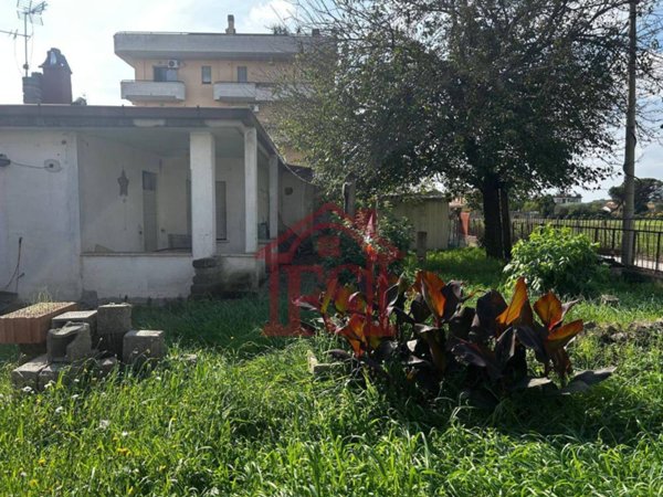 casa indipendente in vendita a Latina in zona Borgo Montello