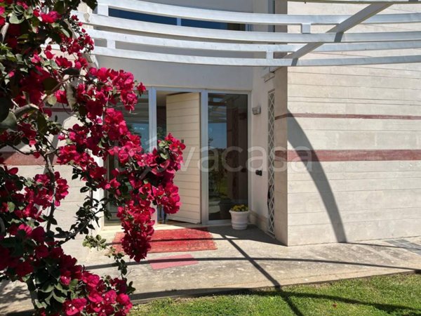 casa indipendente in vendita a Latina in zona Foce Verde