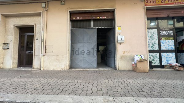box auto in vendita a Latina in zona Centro Città