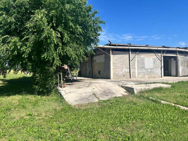terreno in vendita a Latina in zona Borgo Carso