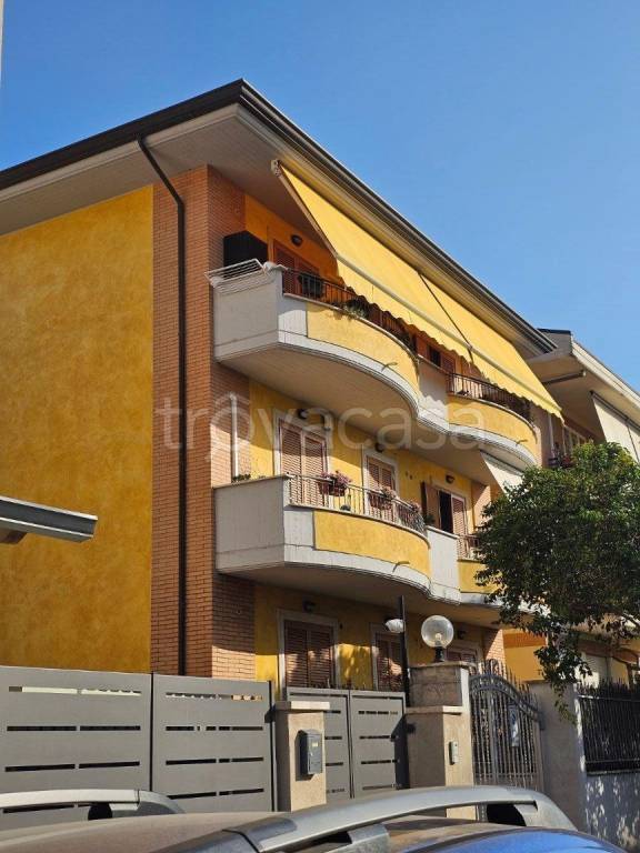 appartamento in vendita a Latina in zona Centro Città