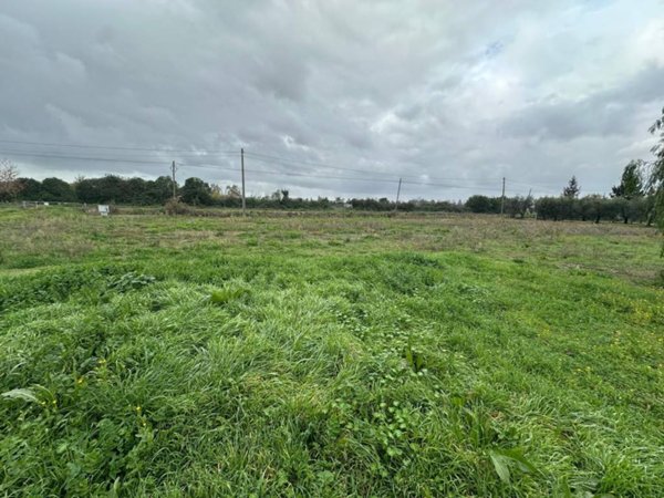 terreno in vendita a Latina in zona Borgo Carso