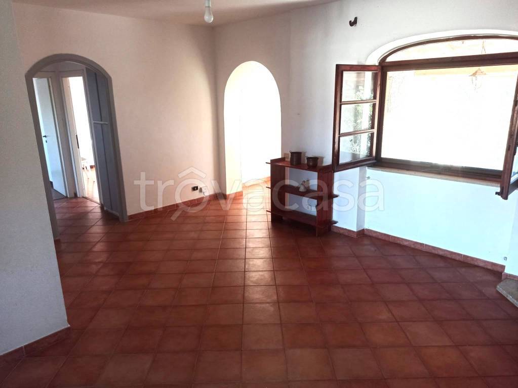 casa indipendente in vendita a Latina in zona Foce Verde