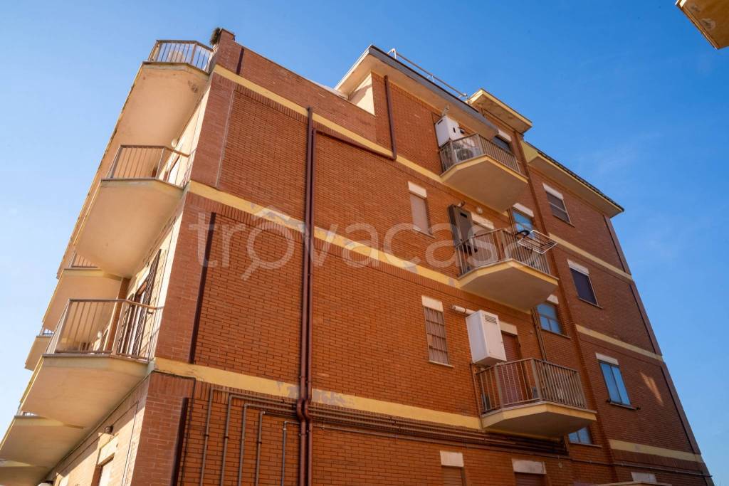 appartamento in vendita a Latina in zona Foce Verde