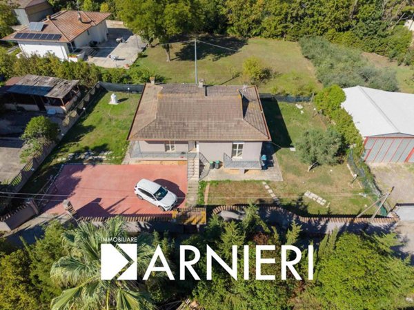 casa indipendente in vendita a Latina in zona Borgo Isonzo