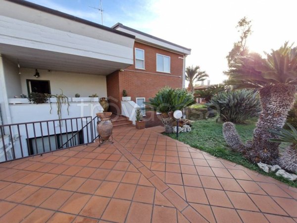 casa indipendente in vendita a Latina