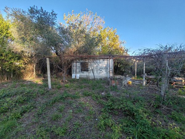 casa indipendente in vendita a Latina