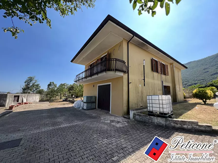 casa indipendente in vendita a Lenola