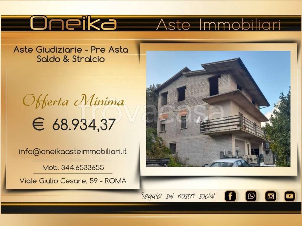 casa indipendente in vendita a Lenola in zona Passignano
