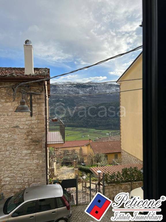 appartamento in vendita a Lenola