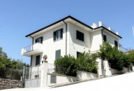 casa indipendente in vendita a Lenola