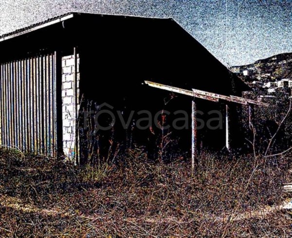 negozio in vendita a Lenola