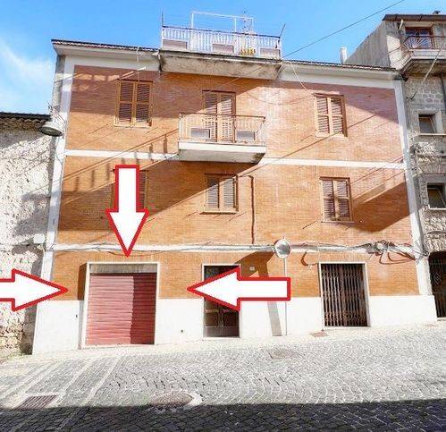 negozio in vendita a Lenola