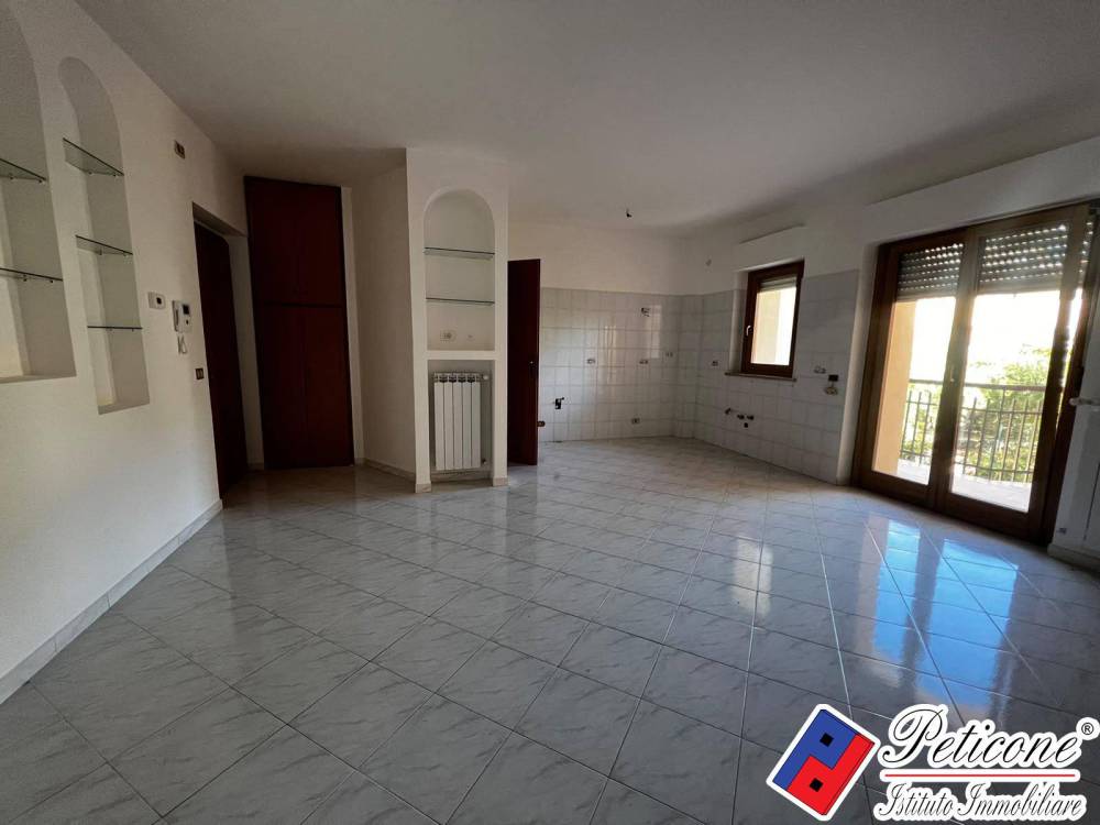 appartamento in vendita a Lenola