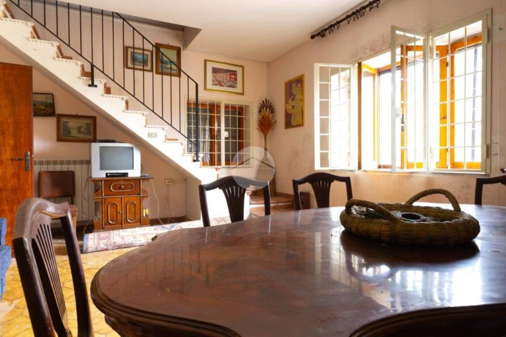 casa indipendente in vendita a Maenza